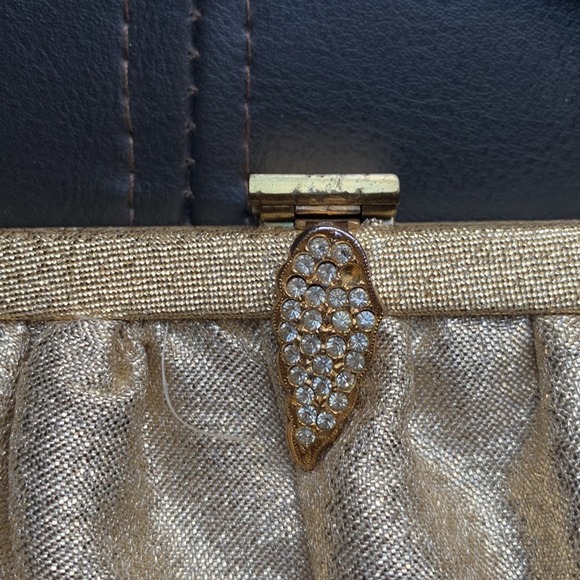 Vintage Gold Lame Evening Handbag Gold Chain Rhinestone Clasp - Picture 3 of 7